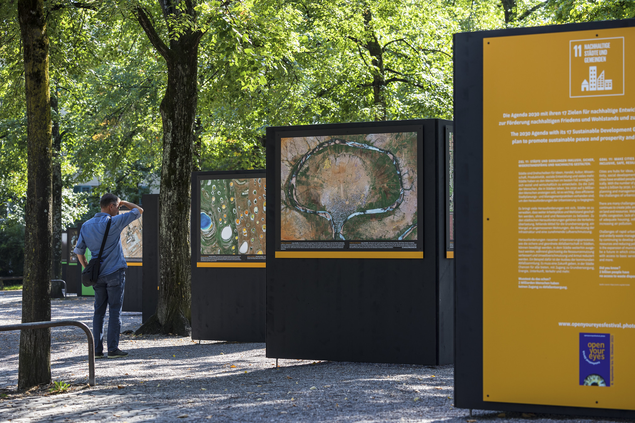 Ausstellung zum SDG 11 "Nachhaltige Städte und Gemeinden" im Lindenhof Zürich