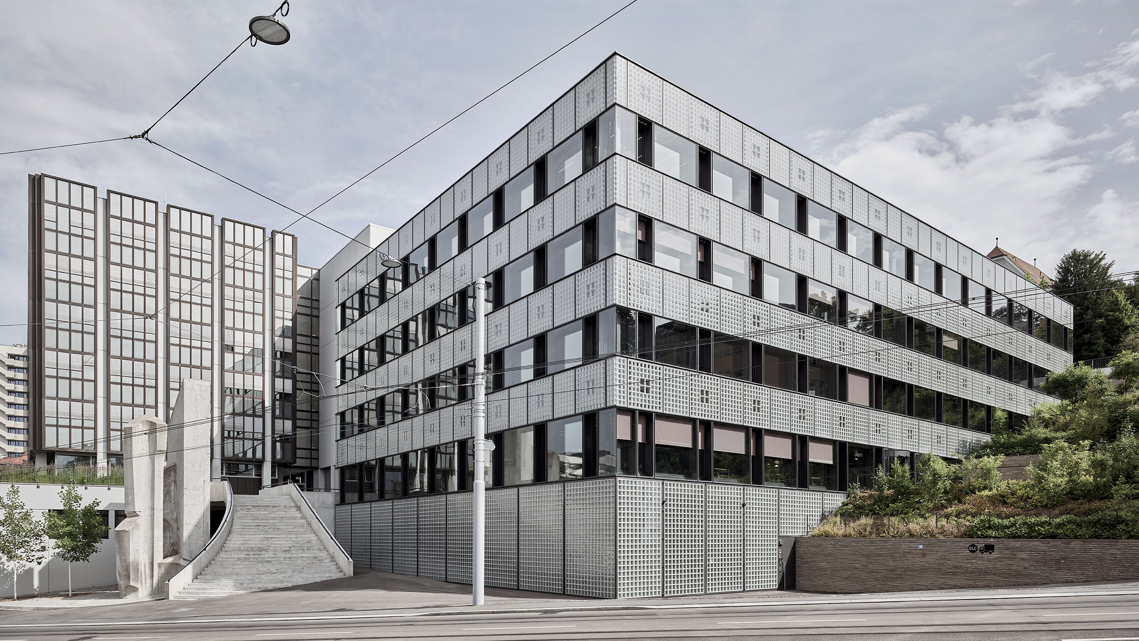 An der Gloriasstrasse hat die ETH Zürich das neue Lehr- und Forschungsgebäude GLC für die Gesundheitswissenschaften erbaut.