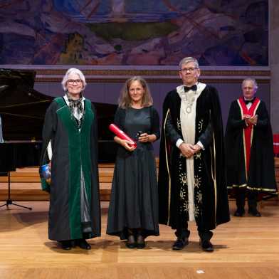 Irena Hajnsek riceve il premio