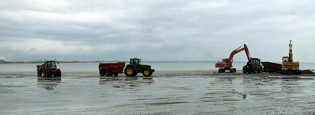 Vergrösserte Ansicht: Abbau von Sand am Strand