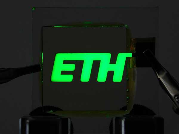 Auch das ETH-Logo lässt sich mit der neuen LED-Technologie ultragrün abbilden.