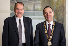 Rektor Lino Guzzella (rechts) und Prof. emer. Dr. Hans G. Hornung