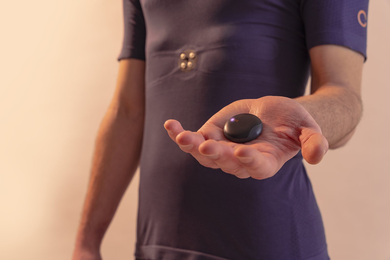 Oxa Shirt und abgenommener Sensor