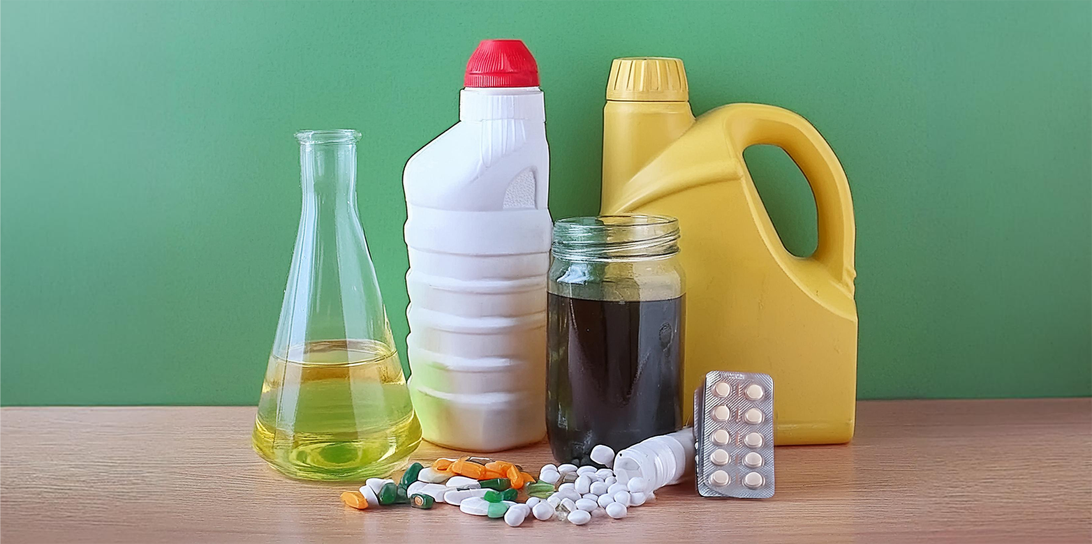 Flaschen aus Glas und Kunststoff, Kapseln und Tabletten, Flüssigkeiten