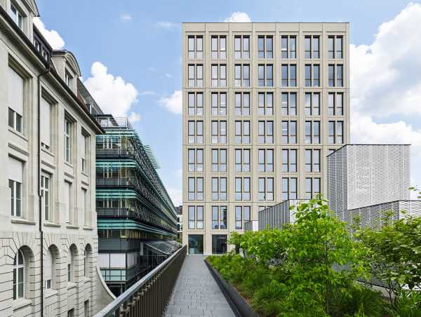 2014: ETH Zurich opens a new building in Zurich’s central university district: the LEE building. (Photograph: ETH Zurich)
