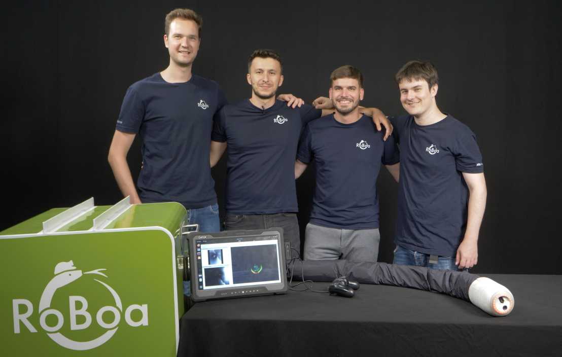Enlarged view: RoBoa Team