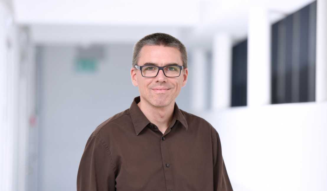 Picture of professor Niko Beerenwinkel