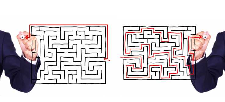 Enlarged view: Mann zeichnet Weg durch Labyrinth, zweiter Mann zeichnet Weg aussen herum