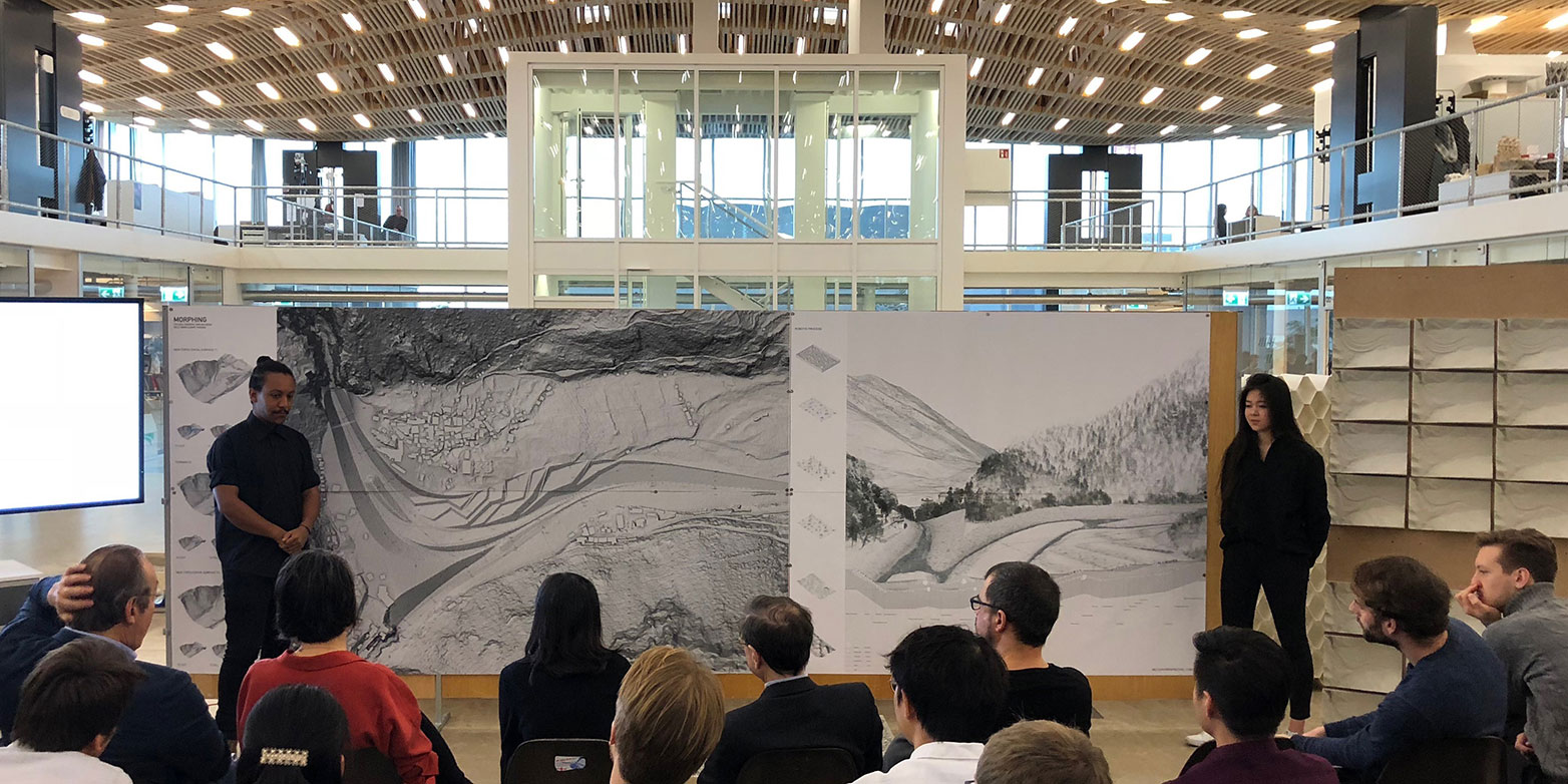 Enlarged view: Final presentation of the students in the design studio "Designing a Dynamic Alpine Landscape" in Bondo during the 2018 autumn semester. (Photo: Chair Christophe Girot)