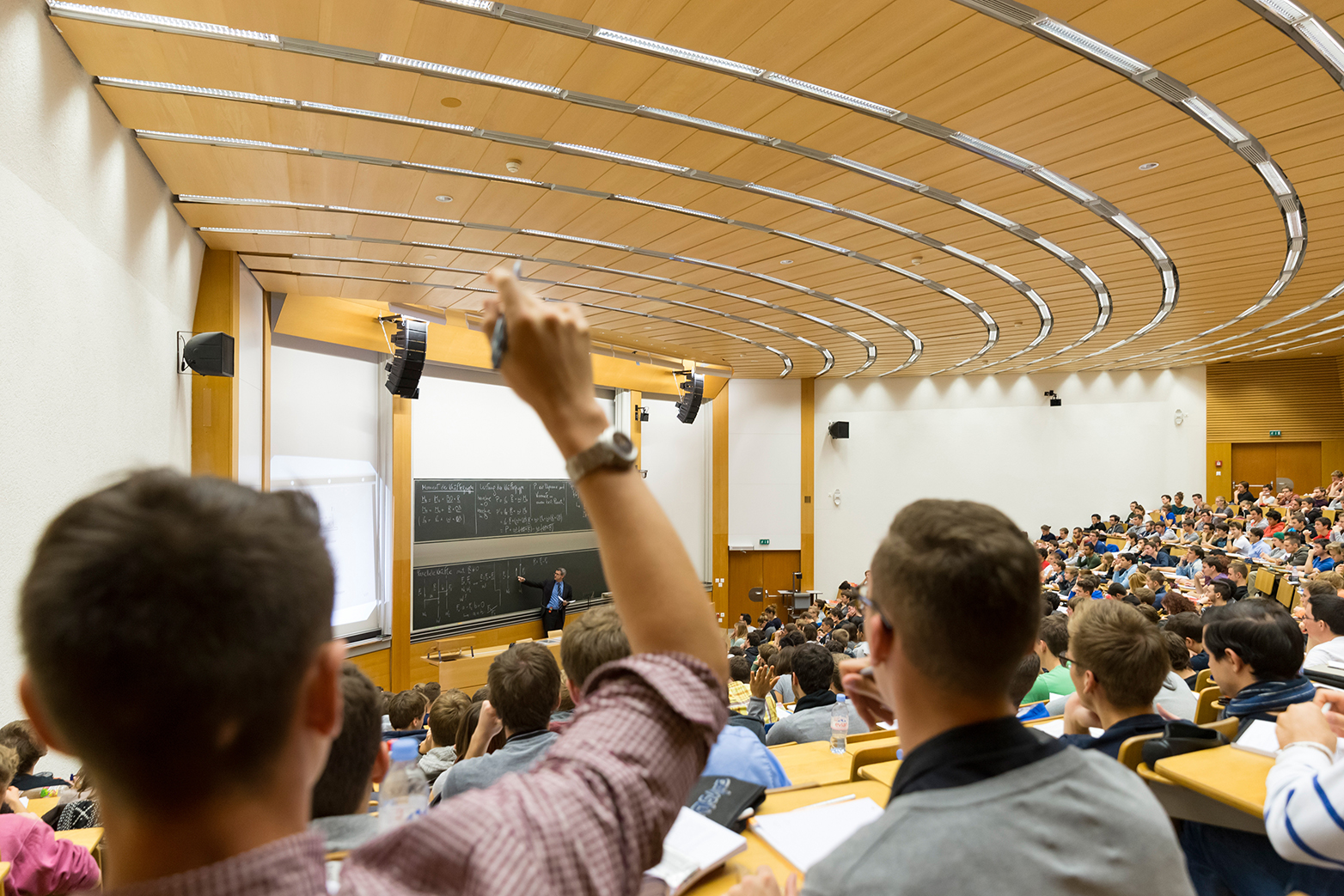 Enlarged view: Full lecture halls will not be available in the autumn semester for the time being. (Photograph: ETH Zurich / A.Della Bella)