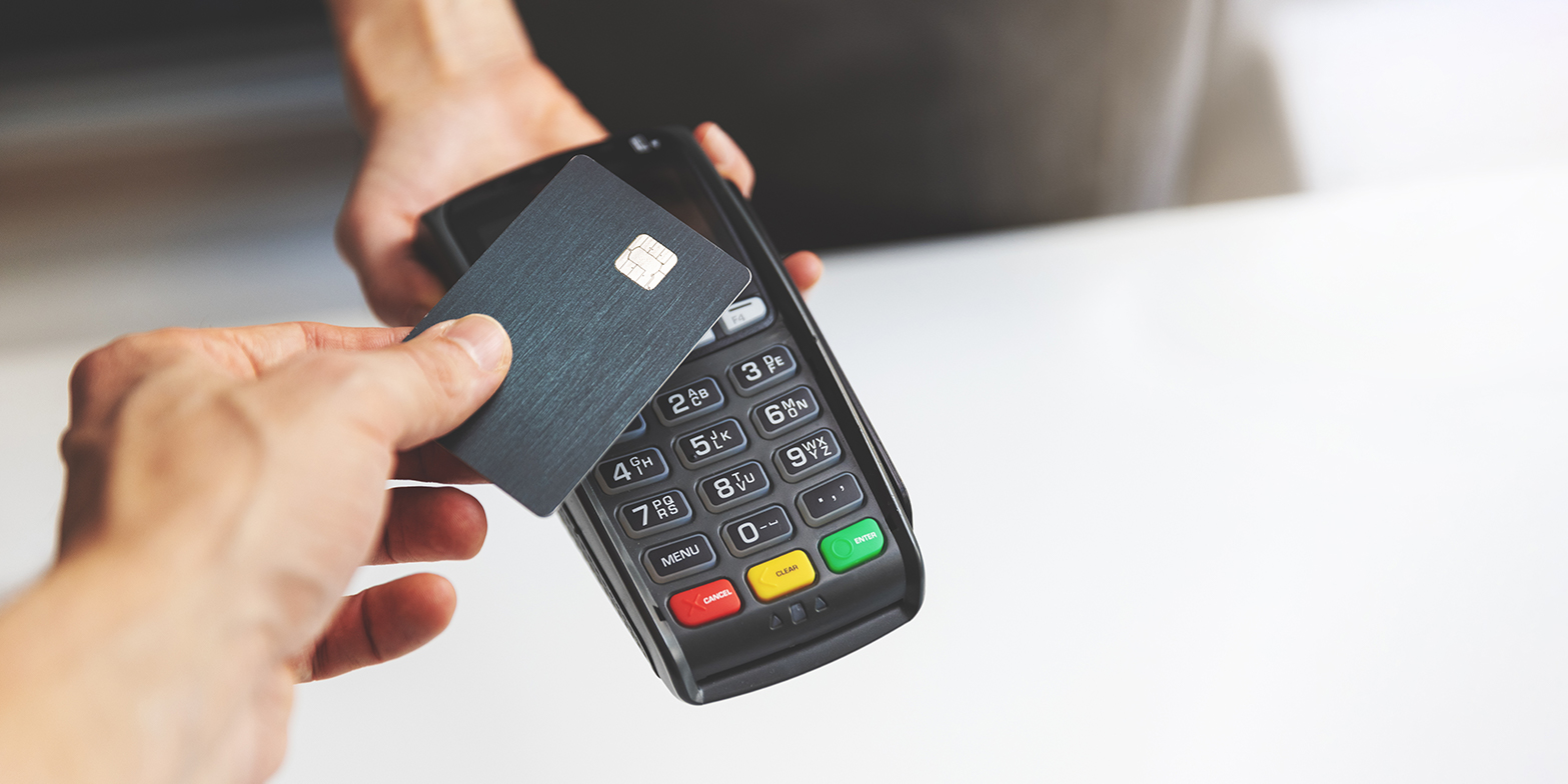 Credit card and pay terminal