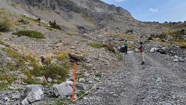 Swiss researchers have reached the highest point of a mountain road.