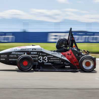 The hand-built electric racing car "mythen"