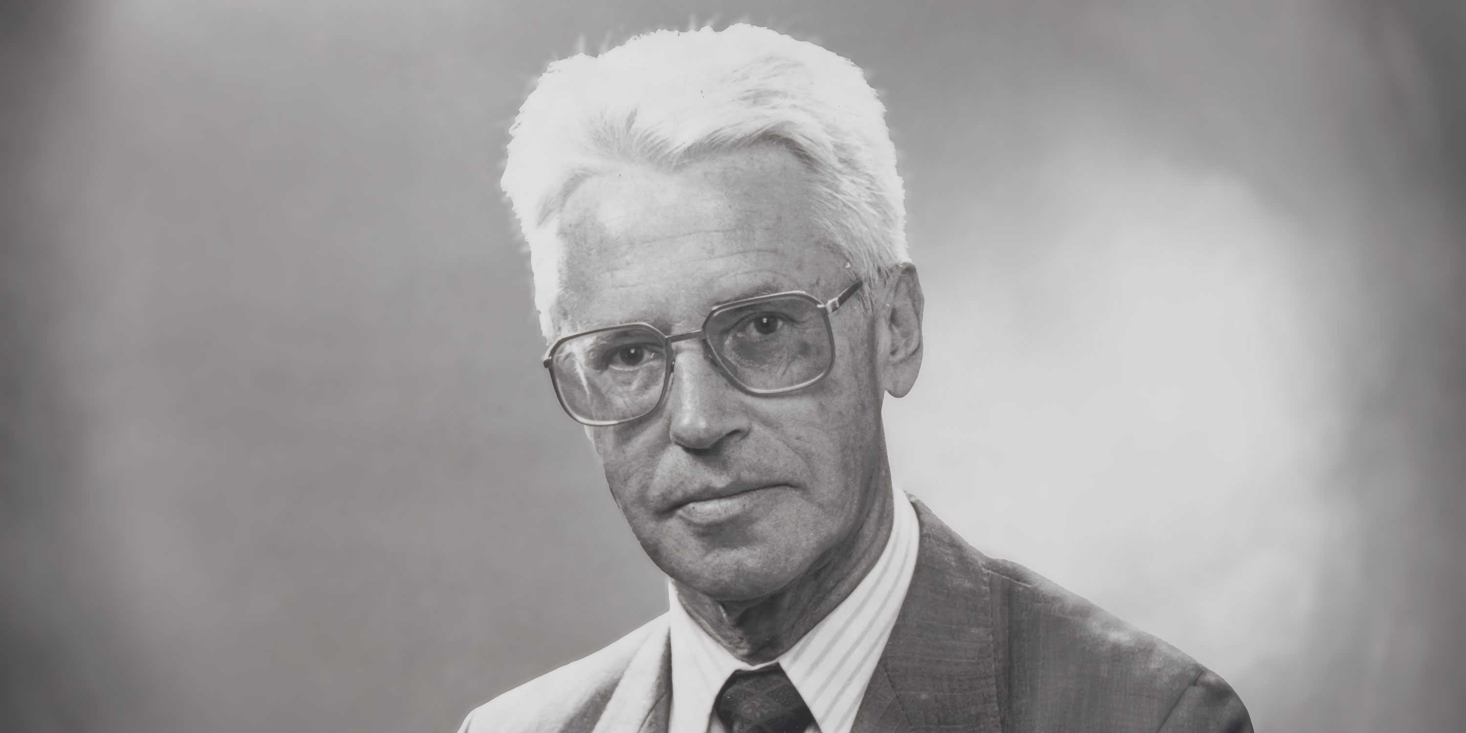 Portrait picture of Heinrich Ursprung