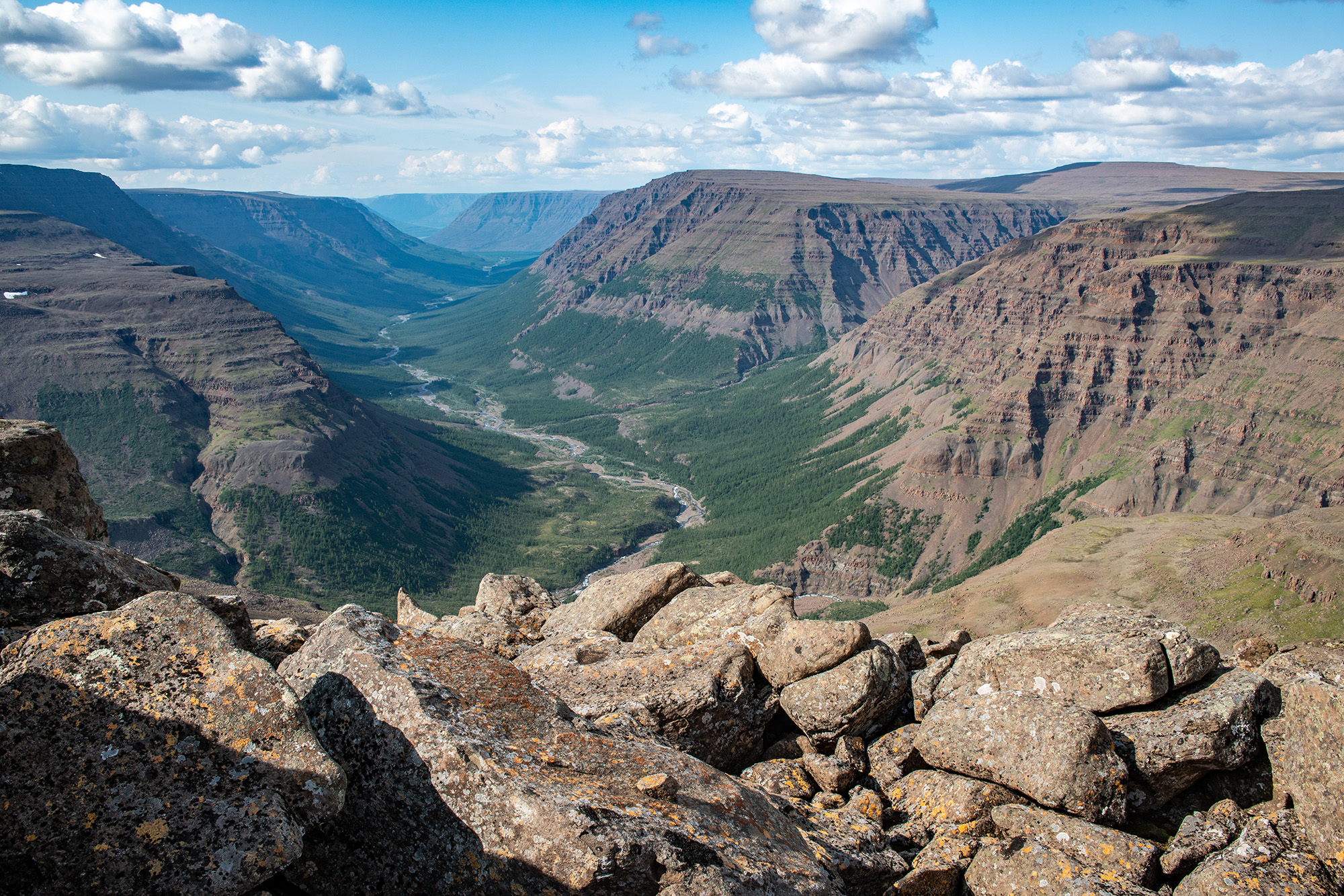 Enlarged view: Plateau in summer, mountain valley with a river running through it