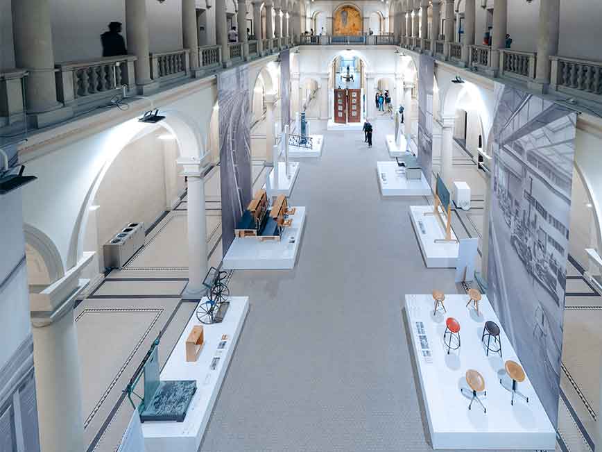 The photos provide insights into the 2023 exhibition of objects from the ETH Zurich “Holdings of ETH Zurich Architectural Culture inventory” in the main ETH building.