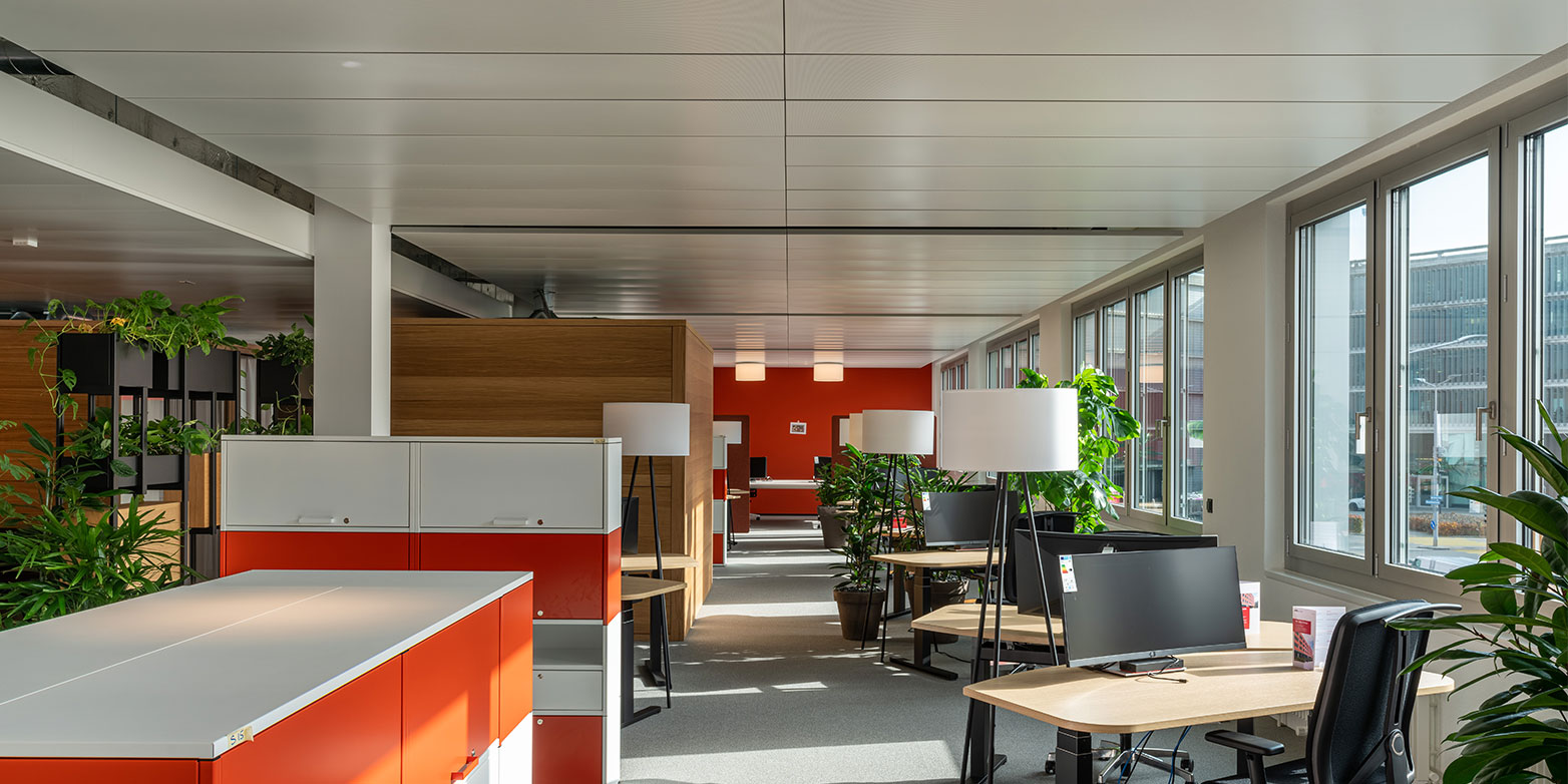 The picture shows a modern office at ETH Zurich