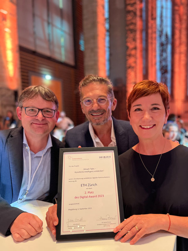 Florian Meyer, Patrick Kappeler and Gertrud Lindner at the award ceremony for the Digital Award 2023.