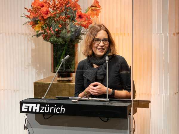 ALEA-Preisträgerin 2021 Isabel Günther. (alle Bilder: Heidi Hostettler / ETH Zürich)