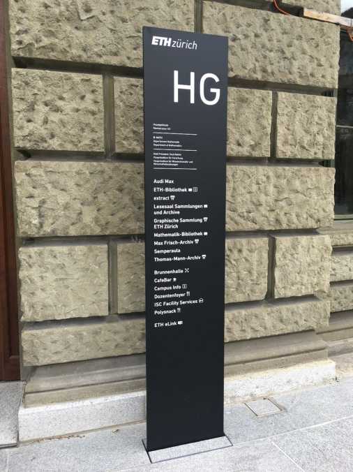 Gebäudetafel des HG