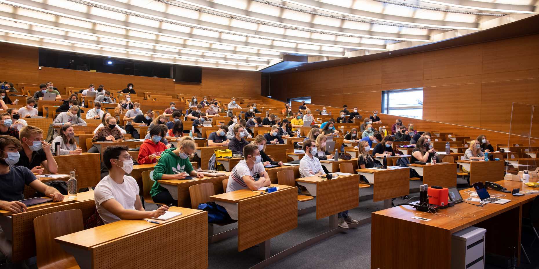 Corona safety concept lecture hall 