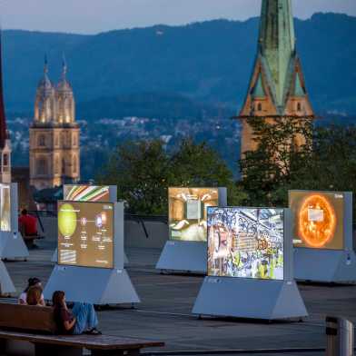 Many exhibition screens on the polyterrace